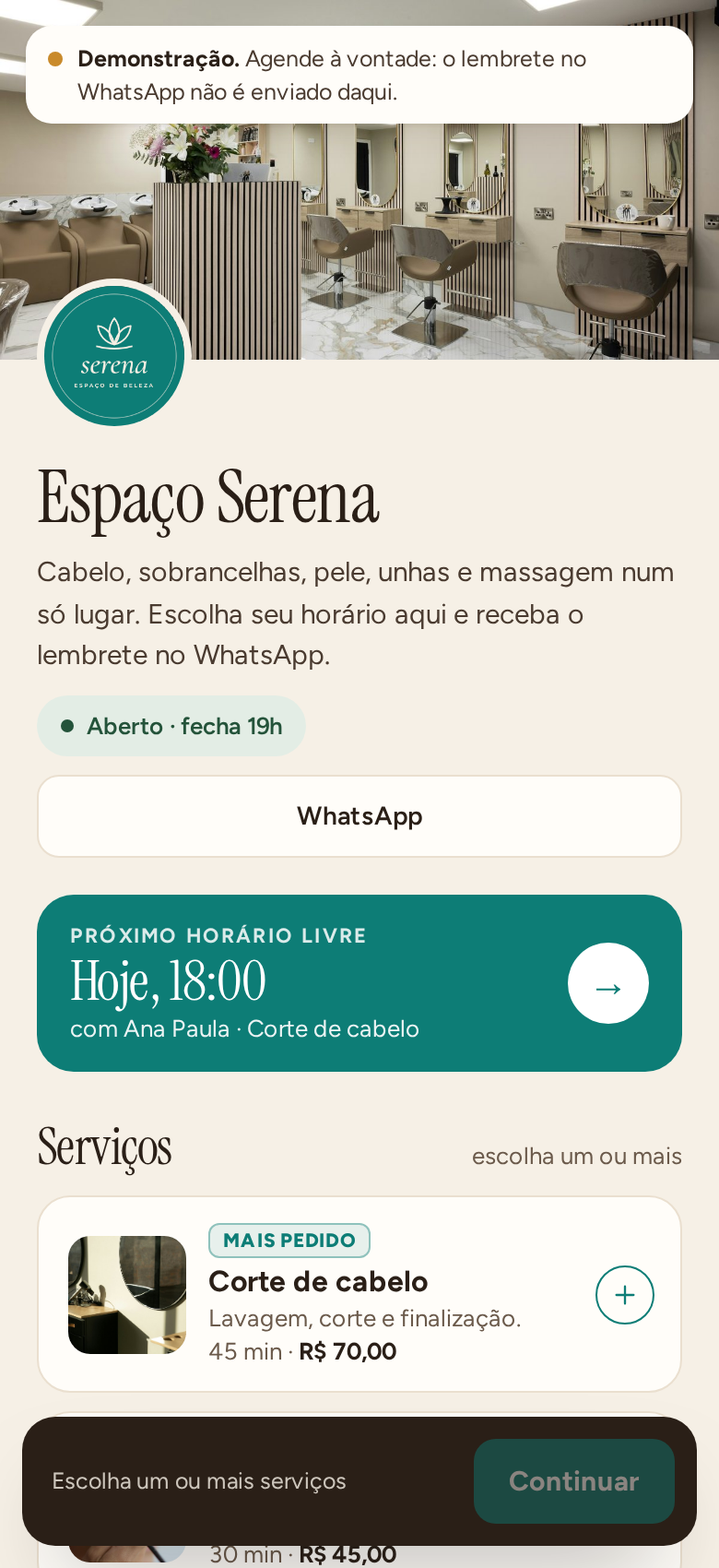 Página real de agendamento da HoraFixa: Espaço Serena, seleção de serviços e próximo horário livre